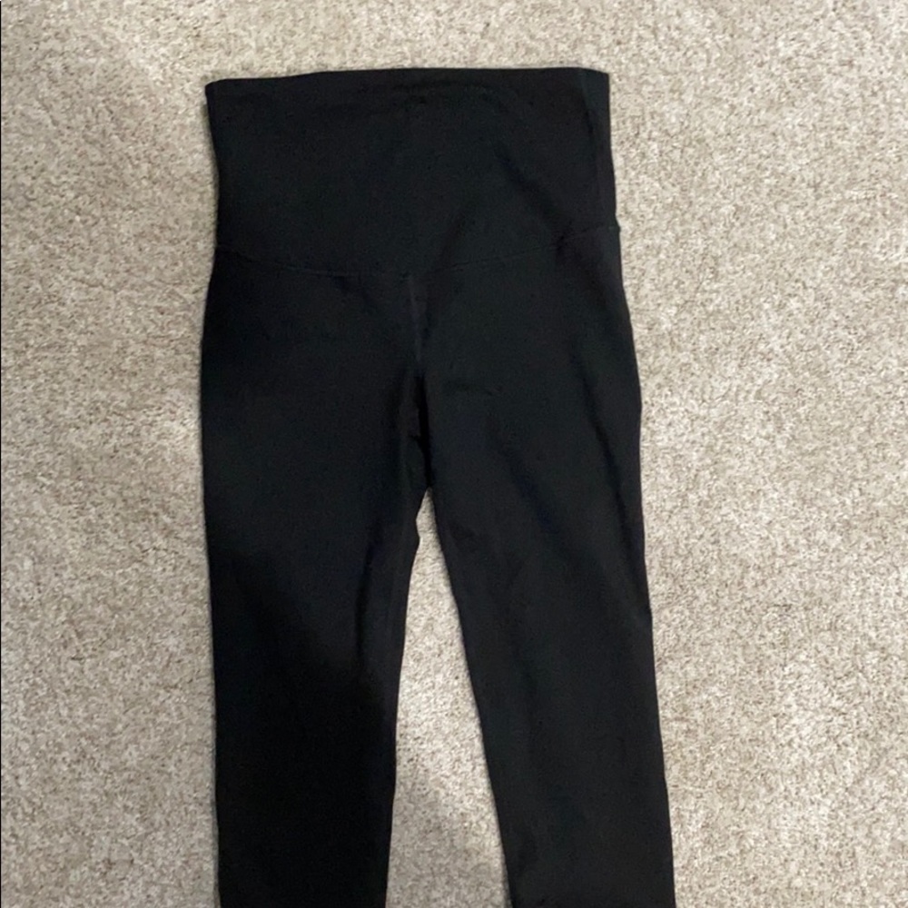 Gap breathe Capri pants - maternity